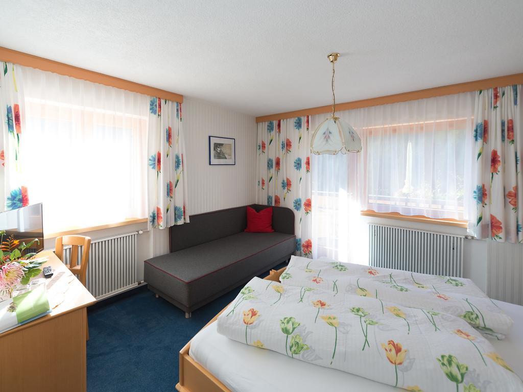 Haus Margrith Alpenblick Appartements Damuels Rom bilde